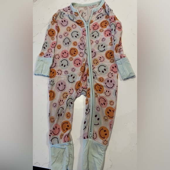 GUC In My Jammers bamboo zippy - size 6-9 months - Picture 2 of 2